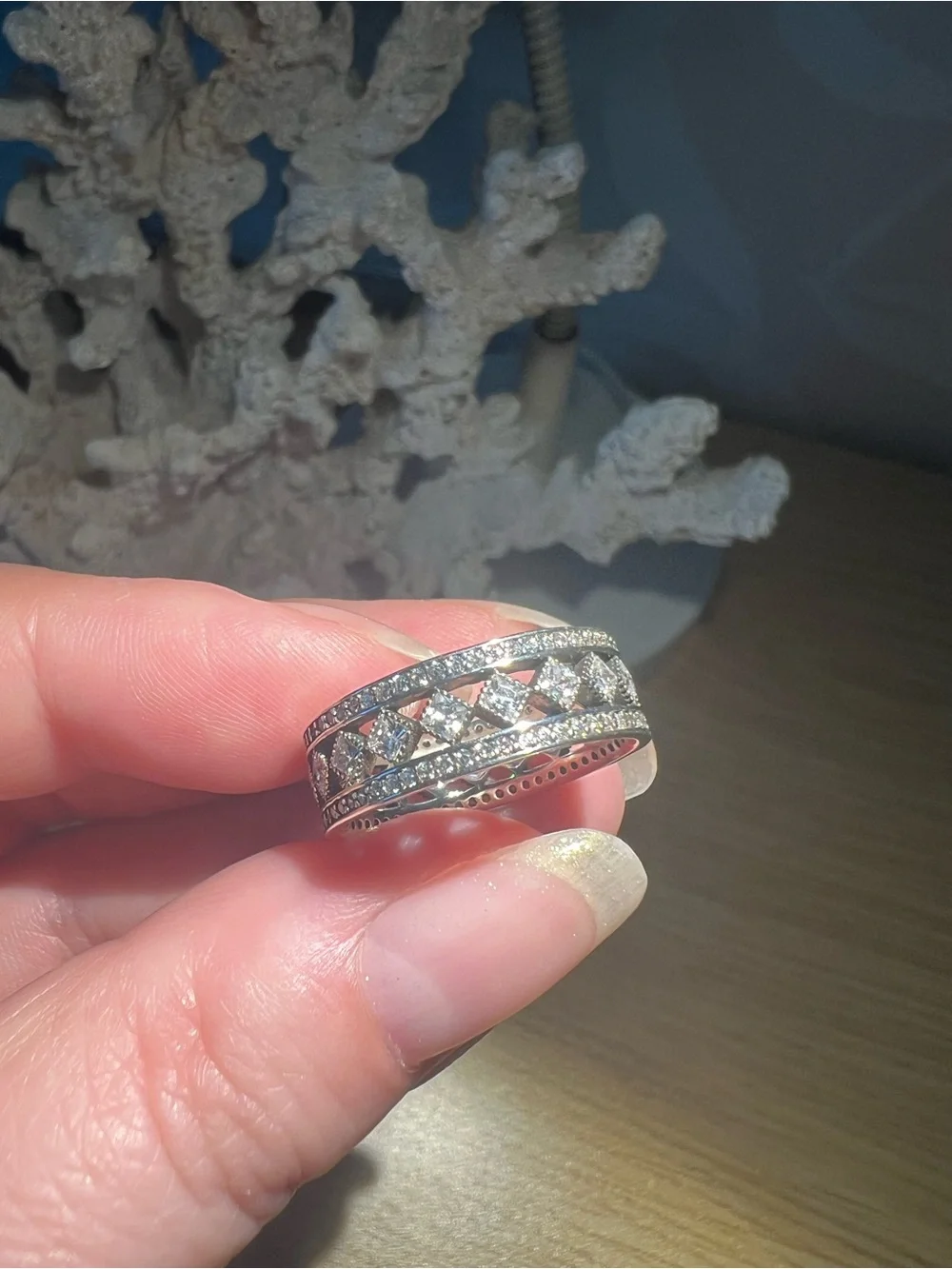 Vintage Fascination Wide Band Ring – Size 8